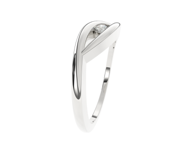 Kırmızı alyanslı beyaz alyans