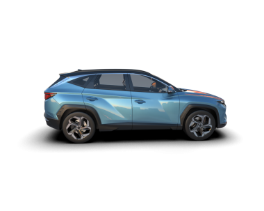 beyaz arkaplanda modern SUv