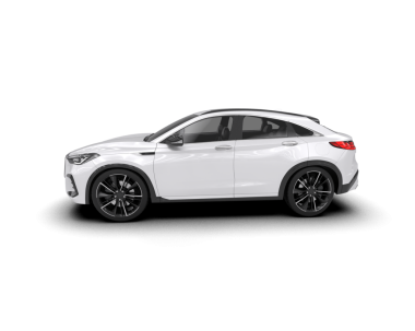 beyaz arkaplanda gerçekçi beyaz bir araba