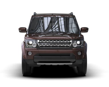 Beyaz arka planda SUV vagonu