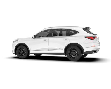 gerçekçi SUV arabası beyaz arkaplanda izole edildi