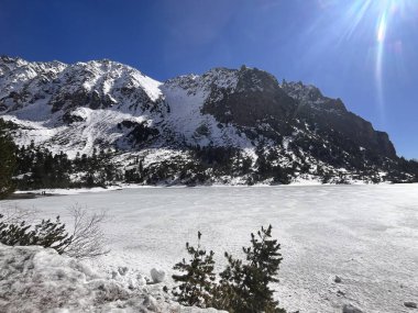 Dağların güzel manzarası