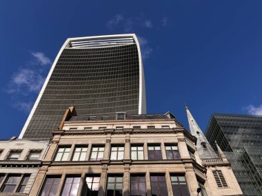 Şehrin modern mimarisi