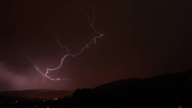 Sudetler üzerinde sağanak yağmur