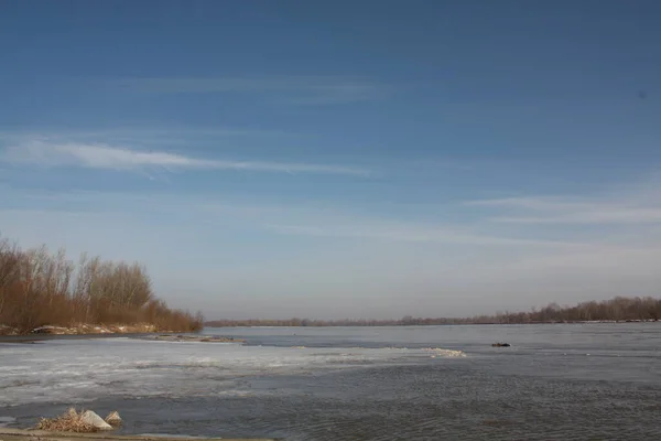 ヴィスワ川はポーランドで最も長い川である — ストック写真