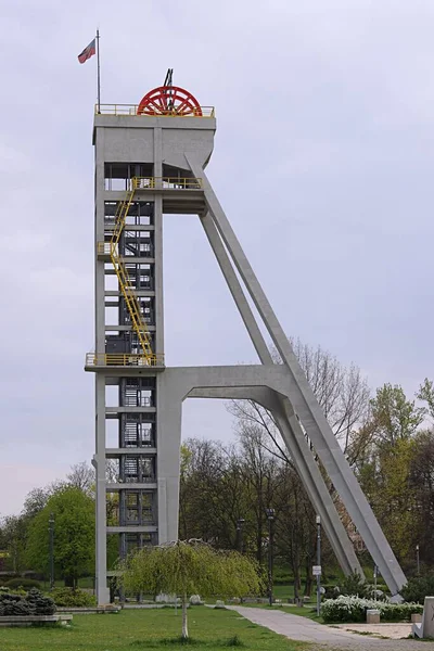 Bergbauschacht Hubturm Der Stillgelegten Kohlegrube Der Präsident Chorzow Polen — Stockfoto