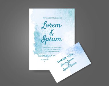 Soyut suluboya arkaplan içeren düğün davetiyesi