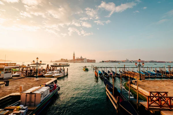 Венеция Италия Октябрь 2022 Венецианский Пирс Восходе Солнца Островом Джудекка — стоковое фото