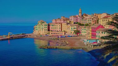 Bogliasco köyünde aydınlık ve canlı bir sabah. Açık mavi gökyüzü ve Akdeniz bu geleneksel Ligurian kasabasının cazibesini artırarak onu gezginler için mükemmel bir hedef haline getiriyor.