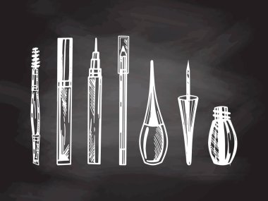 Karatahta arka planında kozmetik, güzellik ve kişisel bakım unsurlarının el çizimleri var. Güzellik salonu için resim, kozmetik mağazası, makyaj tasarımı. Kabartmalı resim.