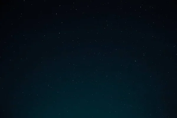 夜空中繁星繁茂 深蓝色背景星空点缀 外太空有星星的夜空 宇宙背景 — 图库照片