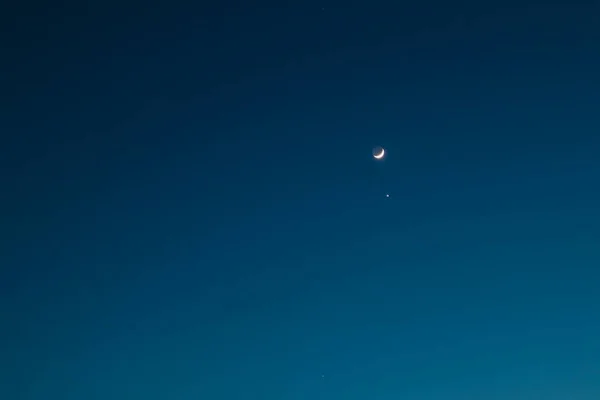 Αληθινός Ουρανός Αστέρια Και Ημισέληνο Ημισέληνο Φεγγάρι Όμορφο Φόντο Ηλιοβασίλεμα — Φωτογραφία Αρχείου