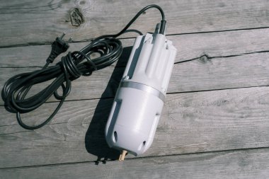 Yeni su altı pompası. Ev ve sanayi için titreşim, Membrane su pompası.