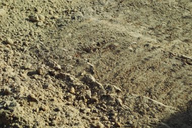 Kumun dokusu. İnşaat işleri için arka plan sanayi kumu. İnşaat kumu dağı