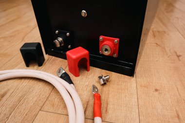 DC 48v yaşam po4 akümülatör kutusu. Çevirici için DC Bataryası ev ve daire için güneş istasyonunu şarj ediyor. Elektrikli şarj edilebilir pil..