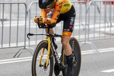Rotterdam, Hollanda - 08-14-2024: Femke de Vries 'e yakın çekim 
