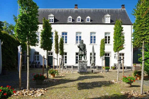 Estátua Ansfried Fundador Abadia Cidade Thorn Limburg Frente Uma Casa — Fotografia de Stock