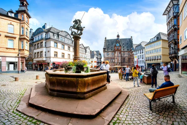 Рыночная Площадь Фонтаном Старом Городе Марбург Дер Лан Гессене Германия — стоковое фото