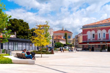 Hırvatistan 'ın Porec kentinde merkez pazar meydanı