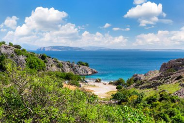 Stara Baska: Krk adasında rüya plajlı küçük bir tatil beldesi, Hırvatistan
