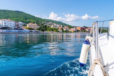 Hırvatistan, güzel Adriyatik kıyıları, Kvarner 'deki Opatija Riviera, popüler plaj ve manzaralı turizm beldeleri