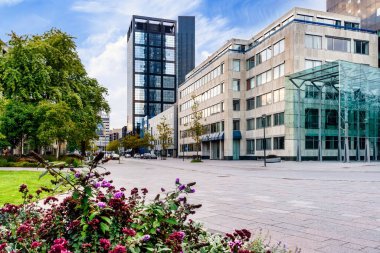 Leeuwarden, Friesland, Hollanda şehir merkezinde modern mimari