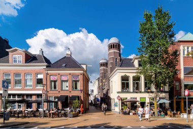 Hollanda 'nın Groningen kentindeki sinagog manzarası