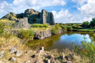  Bad Schandau , Art Nouveau elevator tower rising to Ostrau plateau, surrounded by green nature
