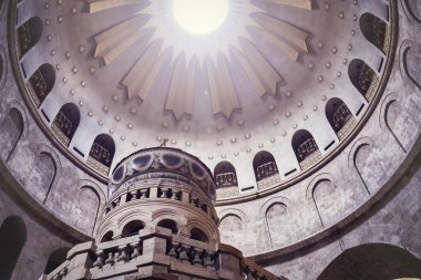 Kutsal Mezar Kilisesi 'nin görkemli kubbesi. Gezi, Kudüs, İsrail.