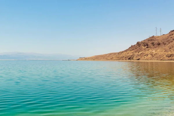 清澈清澈的绿松石清澈的大海 美丽的海景 以色列南部的自然 可以作为背景 — 图库照片