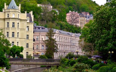 Carlsbad, Çek Cumhuriyeti, Avrupa - 12 Mayıs 2024: Eski ev Prag, Çek Cumhuriyeti 'nde bir bina