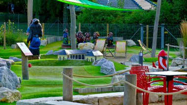 Bad Wildungen, Almanya 27. 07 numara. 2025: Parktaki golf sahası