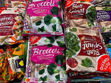 Avrupa, Bad Wildungen, Almanya 28. 08 numara. 2025: Şehirde ekmek satan pazar