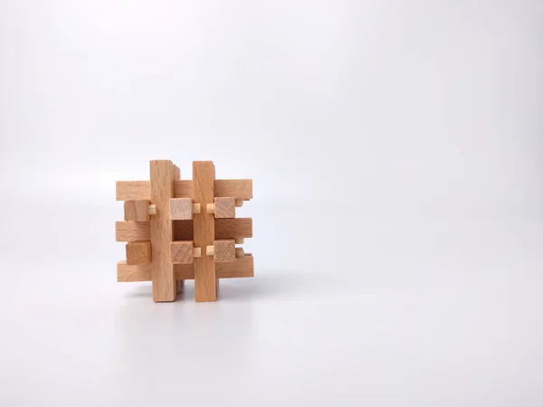 Houten Speelgoed Puzzel Een Witte Achtergrond Met Kopieerruimte — Stockfoto