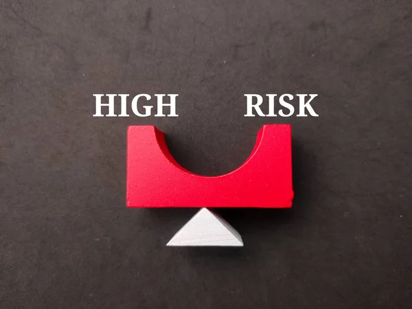 Colored Wooden Block Word High Risk — Stock Photo, Image