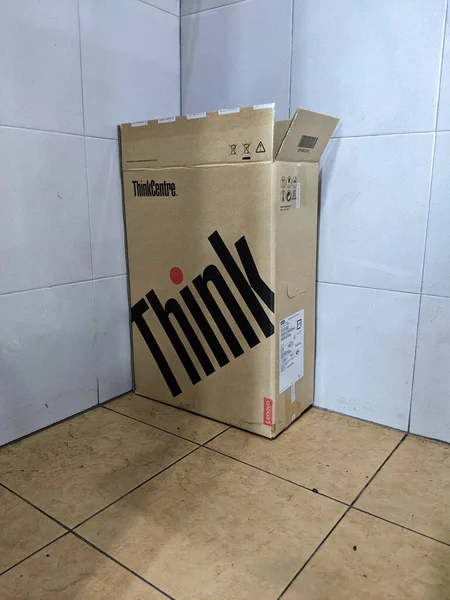 Lumut Perak Lipca 2023 Lenovo Brand Box Umieszczony Podłodze — Zdjęcie stockowe