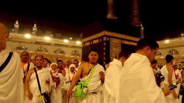Город Мекка Королевстве Саудовская Аравия Мусульмане Обходят Святую Каабу Мусульмане — стоковое видео