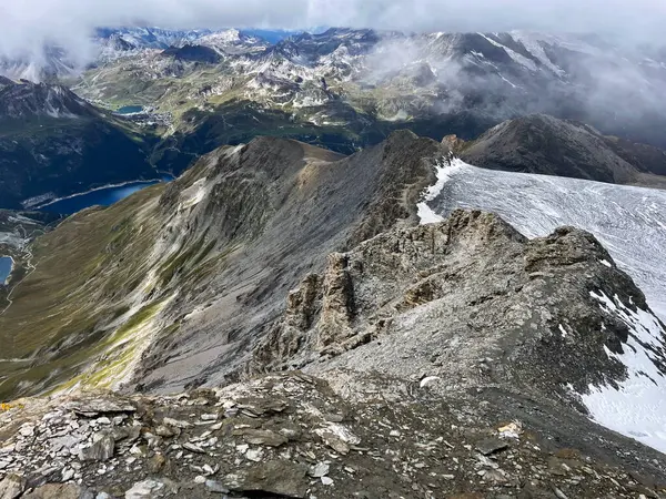 Malownicze Szlaki Alpejskie Jezioro Exploration Val Isere Aiguille Grande Sassiere — Zdjęcie stockowe
