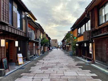 Tarihsel Miras: Higashi Chaya 'nın Otantik Büyüsü, Kanazawa, Ishikawa, Japonya