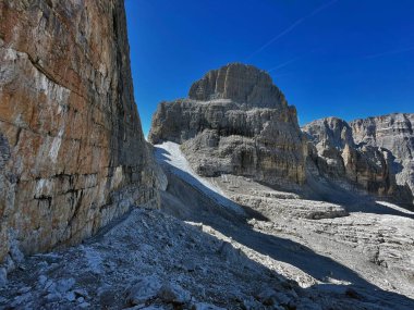 Buz Zirvesi: Adamello Brenta 'daki Yüksek Korunmasız Via Ferrata Saadeti, Bocchette, Dolomitler