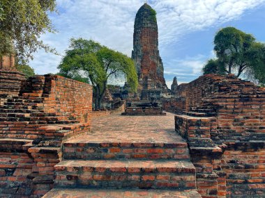 Tarihi Simgeler: Ayutthaya Tapınakları ve Wat Phra Si Santhe, Ayutthaya, Tayland
