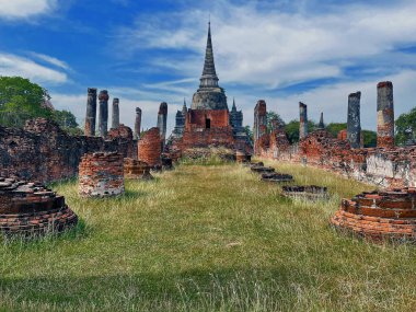 Tarihi Hazineler: Ayutthaya 'nın Değerli Tapınakları ve Wat Phra Si Santhe, Ayutthaya, Tayland