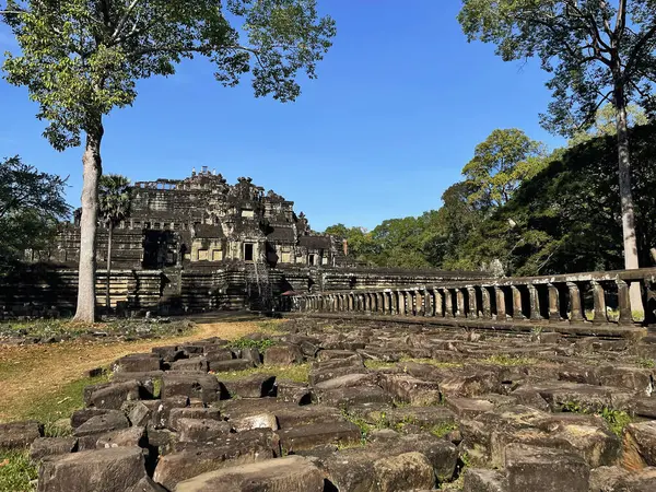 Историческая Жемчужина Храм Бапуон Ангкор Ват Сием Рип Камбоджа Стоковое Фото