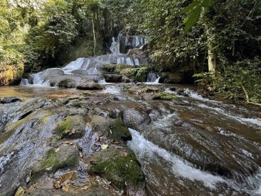 Huzurlu bir Ormanda Gizli Şelale, Mae Hong Son Döngüsü, Kuzey Tayland