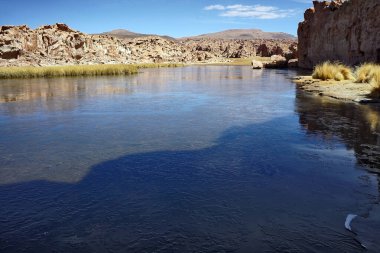 Engebeli Andean Kanyonu Yansıtıcı Laguna, Villamar Mallcu, Colcha K, Uyuni, Bolivya
