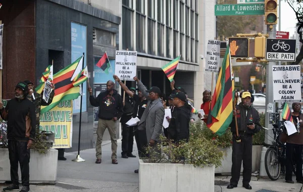 Zimbabwe Kommer Aldrig Att Bli Koloni Igen Protestera Vid Nyc — Stockfoto