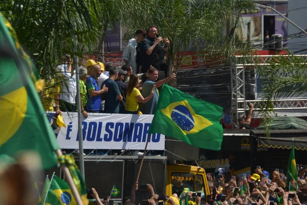 Int ブラジルのJair Bolsonaro大統領は リオデジャネイロでの選挙運動の候補者です 2022年10月27日ブラジル リオデジャネイロ ブラジルのジャイル ボルソナーロ大統領 再選のための自由党の候補者 — ストック写真