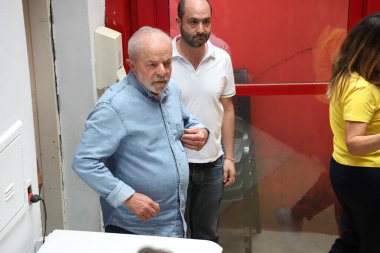 Brezilya Seçimleri: Eski Cumhurbaşkanı Lula Sao Paulo 'da Pepe Mujica ile bir röportaj yaptı. 29 Ekim 2022, Sao Paulo, Brezilya: Brezilya cumhurbaşkanı adayı, eski başkan Luiz Inacio Lula da Silva bir basın toplantısı sırasında 