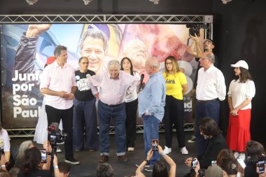 Brezilya Seçimleri: Eski Cumhurbaşkanı Lula Sao Paulo 'da Pepe Mujica ile bir röportaj yaptı. 29 Ekim 2022, Sao Paulo, Brezilya: Brezilya cumhurbaşkanı adayı, eski başkan Luiz Inacio Lula da Silva bir basın toplantısı sırasında 