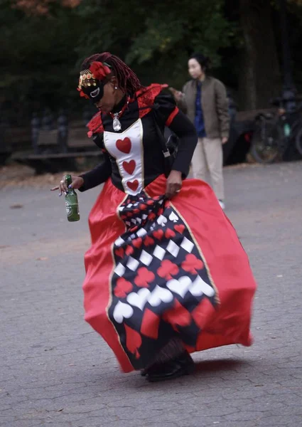 Nova Iorquinos Exibem Seus Trajes Halloween Enquanto Dançam Junto Com — Fotografia de Stock